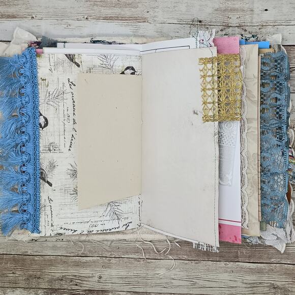 Turquoise Embellished Junk Journal: Flowers, Birds and Butterflies (Love WYD) - Picture 12 of 16